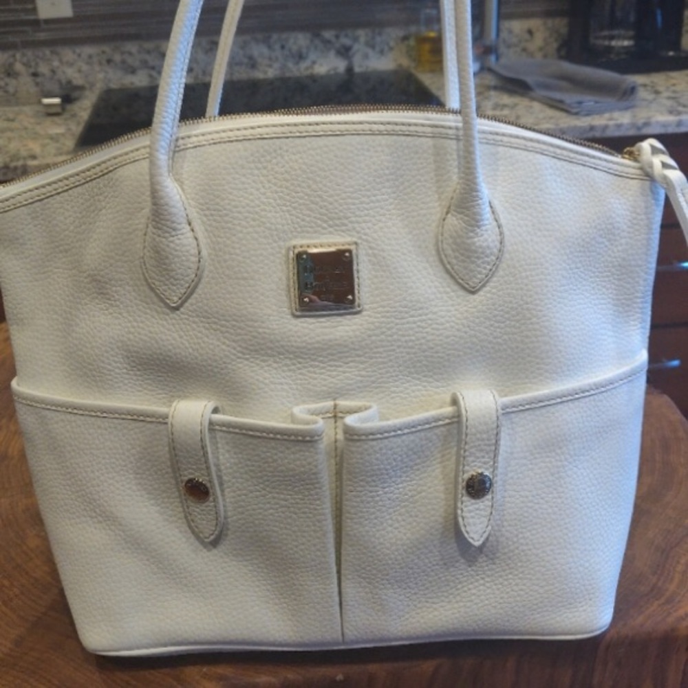 Authentic DOONEY & BURKE WHITE PEBBLED LEATHER
